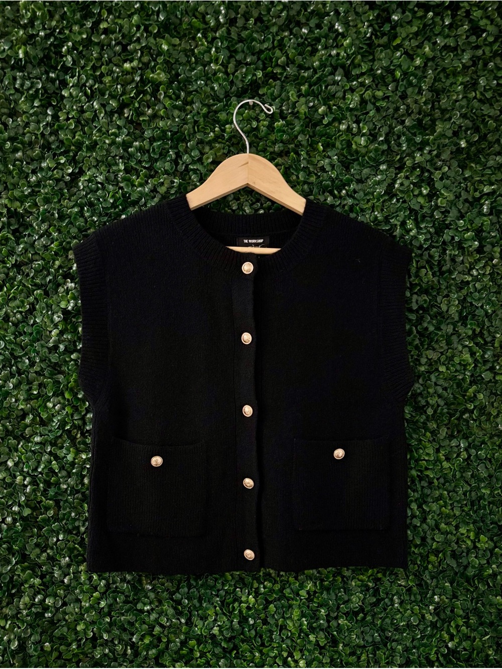 NWT Sz L The Workshop Black Gold Button Sweater Vest Quiet Luxury Preppy